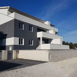 https://apartment-rosenberg.pula-hotels.org